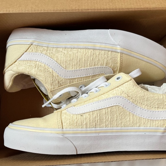 Vans® Ward Deluxe Women's Skate Sneakers size 7.5 New in Box - Picture 3 of 7